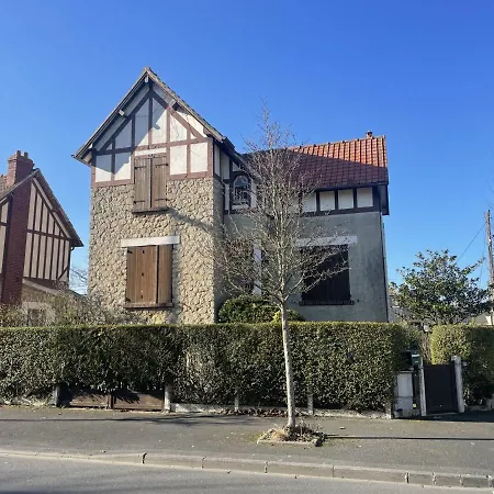 Holiday home 77m² Pres De La Et Du Centre De Cabourg, Avec Jardin, Terrasse, Animaux Bienvenus - Fr-1-487-343 Cabourg