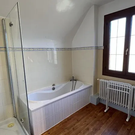 77m² Pres De La Et Du Centre De Cabourg, Avec Jardin, Terrasse, Animaux Bienvenus - Fr-1-487-343 * Cabourg